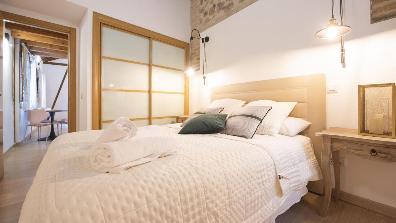 Madera Y Piedra - Apartamentos Aloha Толедо Екстер'єр фото